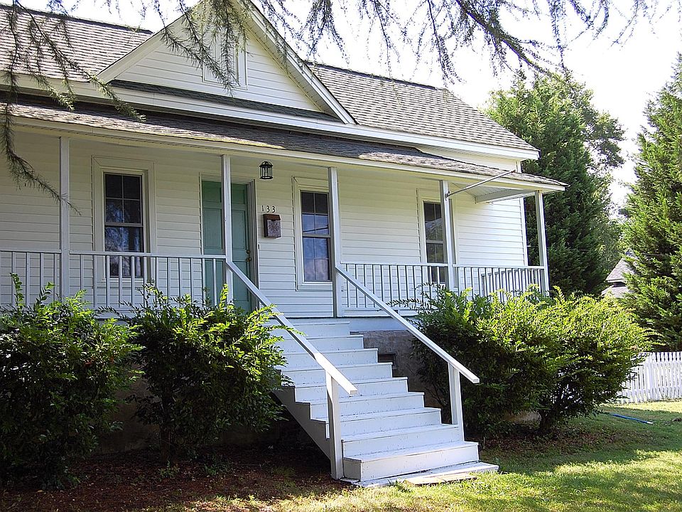1st image of 133 Leo Dr