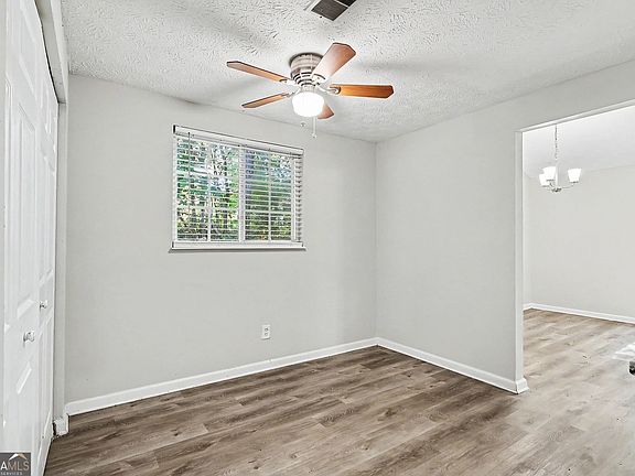 5th image of 2196 Scarbrough Dr