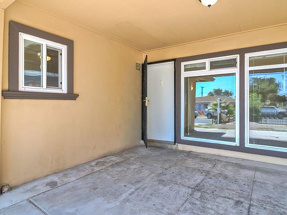 4th image of 10278 Murtha Dr