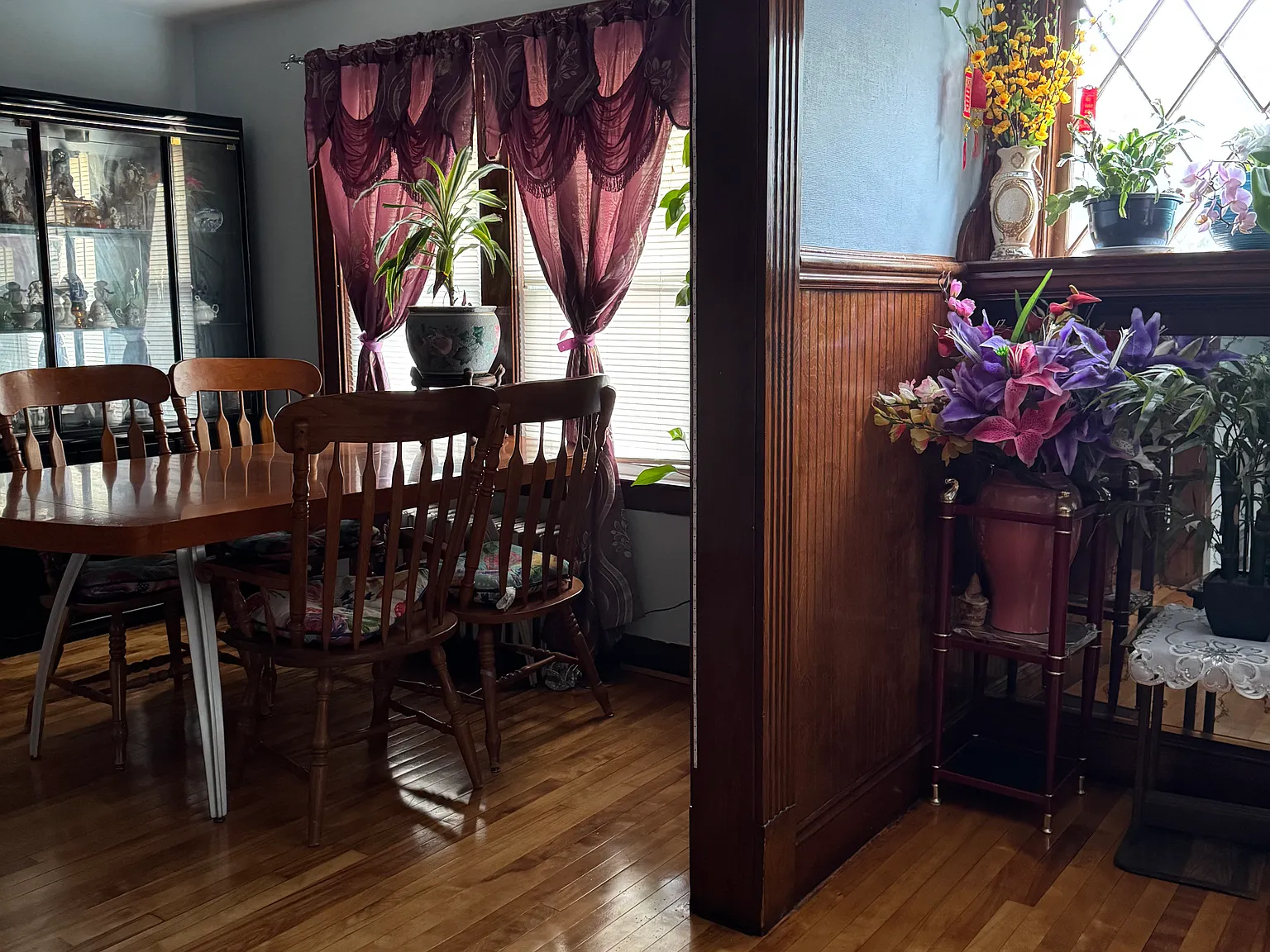 21 Vineyard St — Photo 3