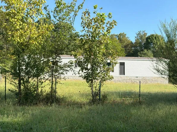 2 Kaylee Ln, Elmwood, TN 38560