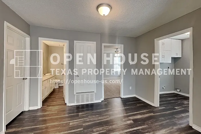 10016 Concord Dr — Photo 17