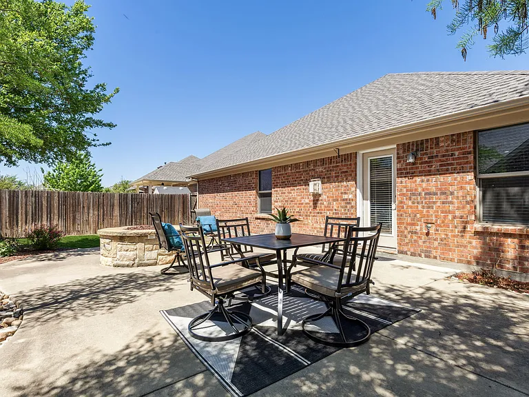 608 Knightsbridge Ln — Photo 25