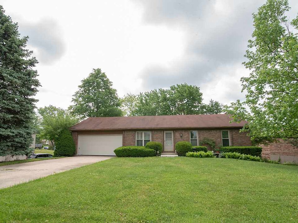1st image of 744 Heather Ct