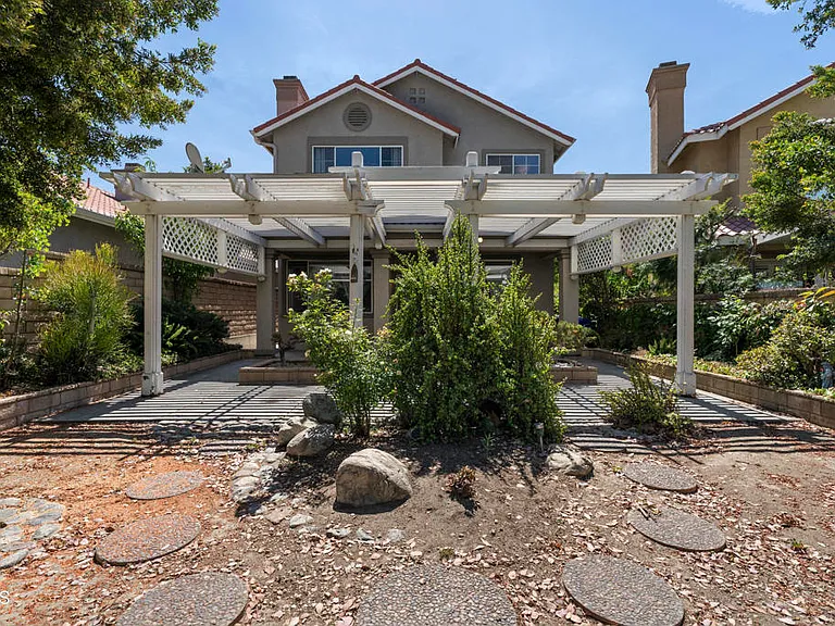 1549 Spyglass Dr — Photo 32