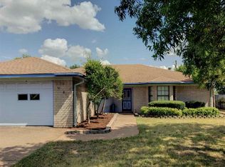 804 Pawnee Trl, Hewitt, TX 76643