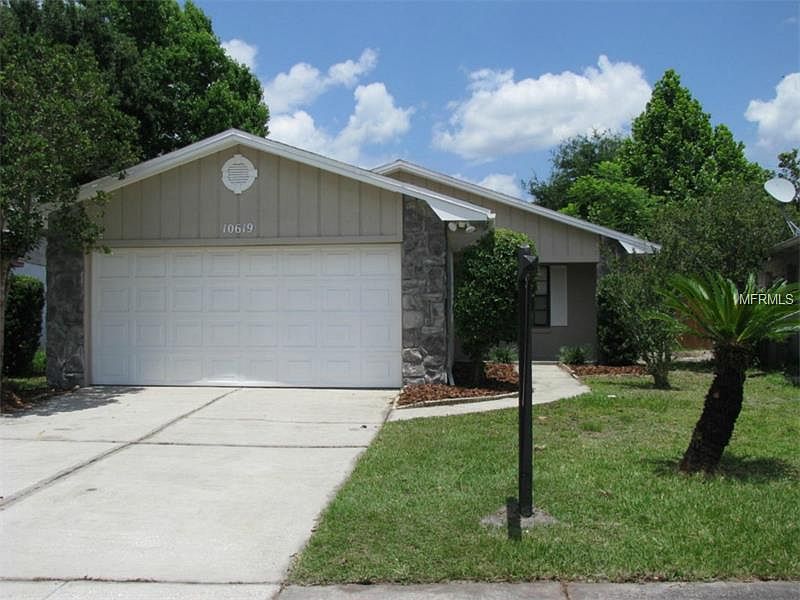 1st image of 10619 Wyndcliff Dr