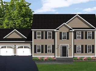 8 Windsor Rd E, North Haven, CT 06473