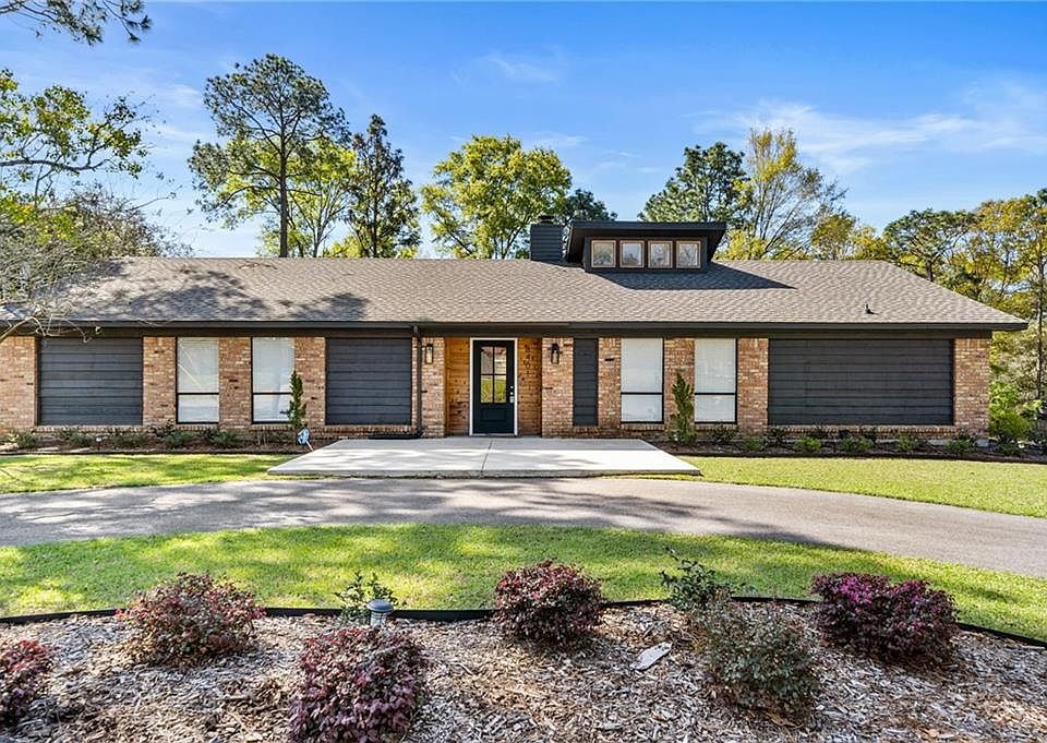 1st image of 8401 Twin Lakes Drive