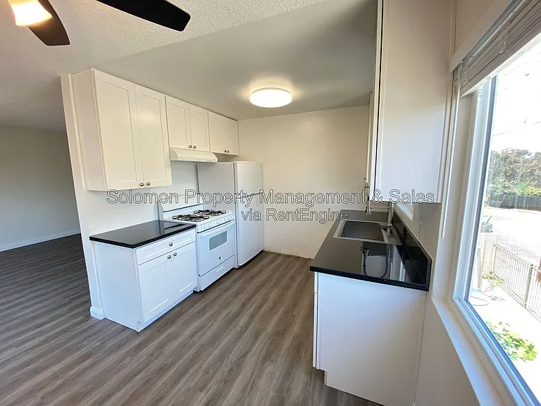 1311 W Puls St #C — Photo 1