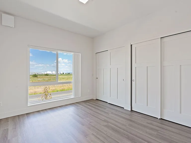 Fairways Apartments — Photo 29
