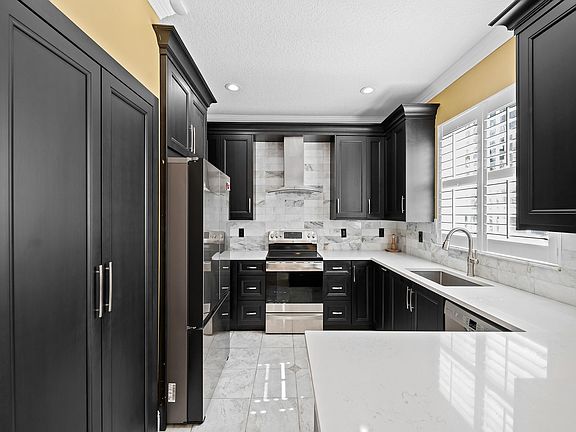 4th image of 5363 NW 125th Avenue