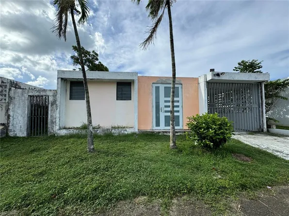 Calle 24 Alturas De Rio Grande #Y1296, Rio Grande, PR 00745