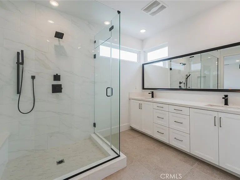 16285 Veterans Way — Photo 20