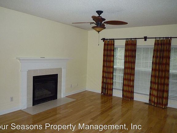 2nd image of 8525 New Oak Ln