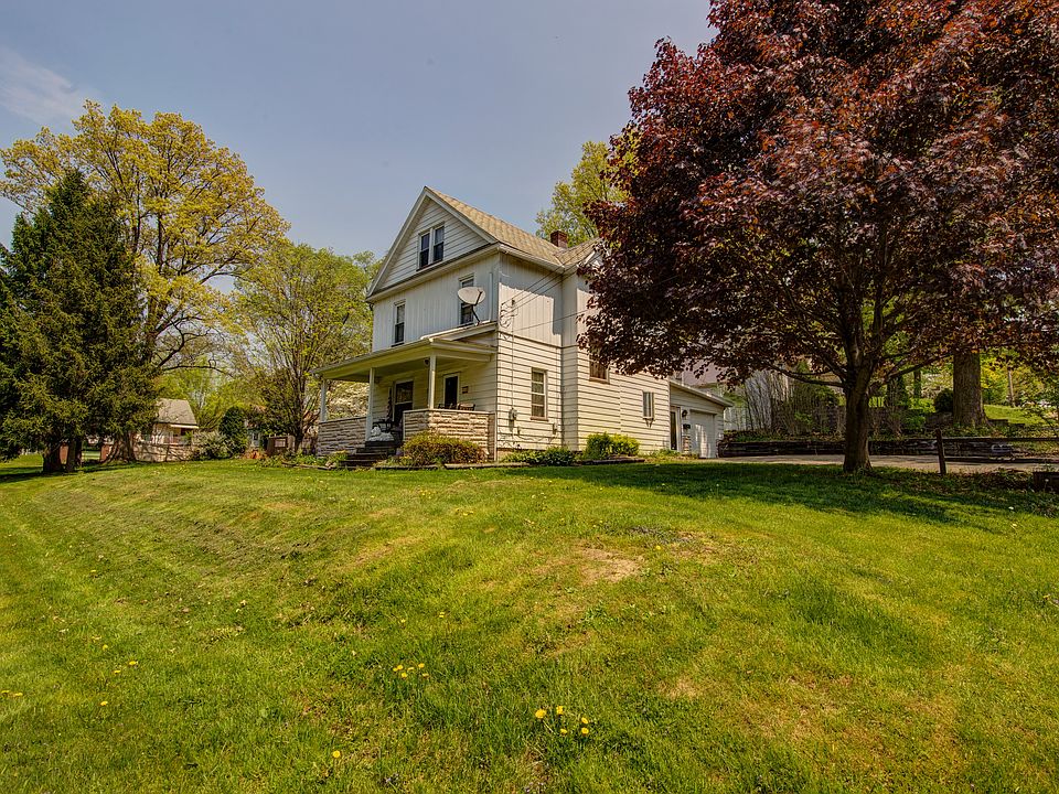 1st image of 528 Stewart Ave