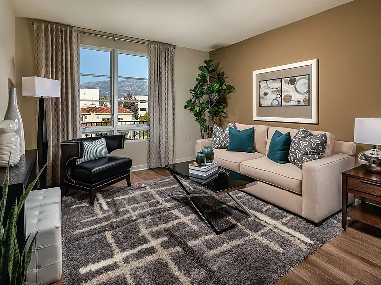 Trio Apartments — Photo 6
