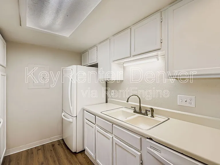 18063 E Ohio Ave #201 — Photo 8