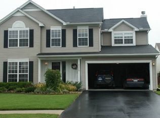 1219 Oakmont Dr, Oxford, MI 48371