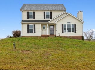 1084 Heatherwood Rd, Pleasant View, TN 37146