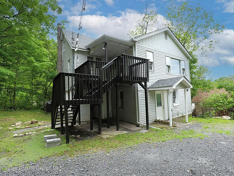 17 Rear Chapel St #1 — Photo 1