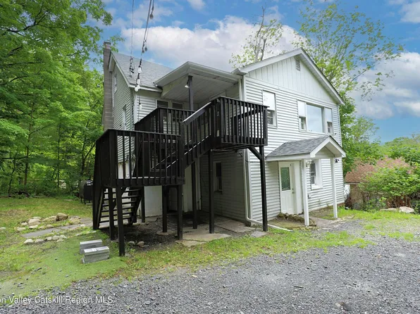 17 Rear Chapel St, Ellenville, NY