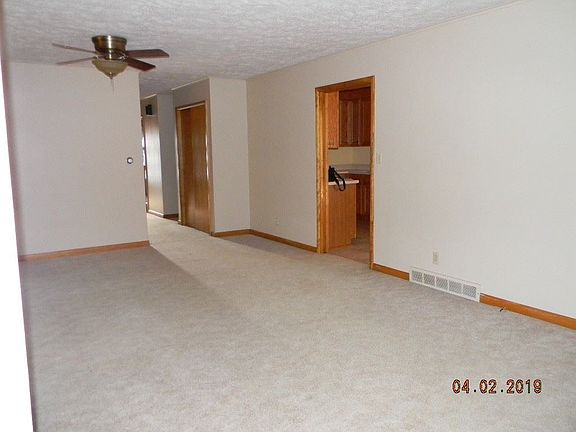 2nd image of 1404 Burlington Blvd