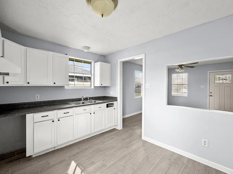 5607 Barton St — Photo 17