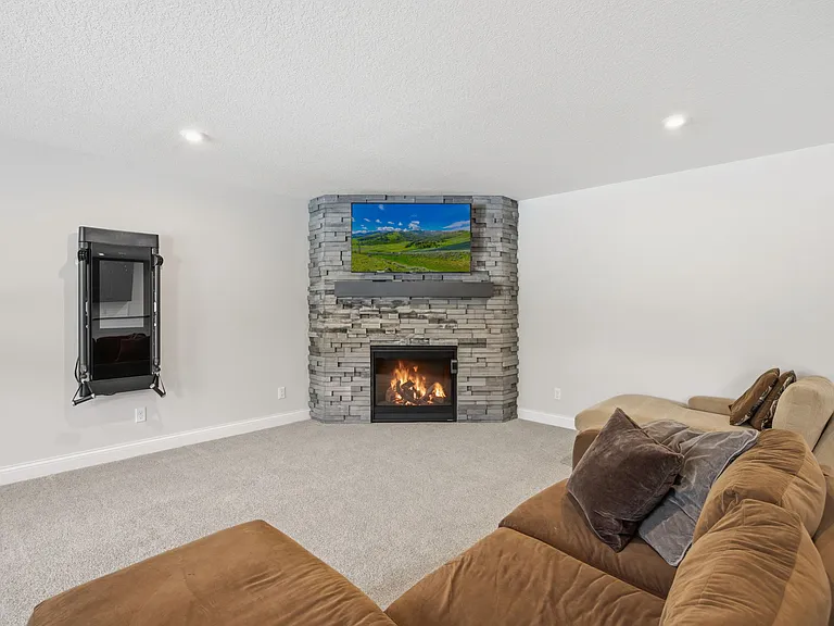 3056 86th St SE — Photo 5