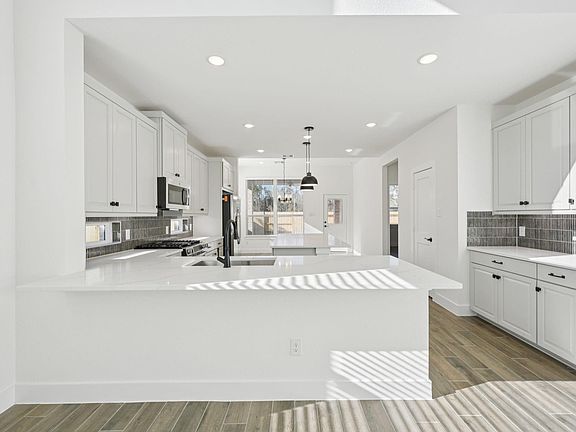 3rd image of 12853 Meadow Wind Way