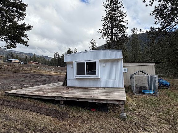 3rd image of 1034 Lee Hedrick Rd