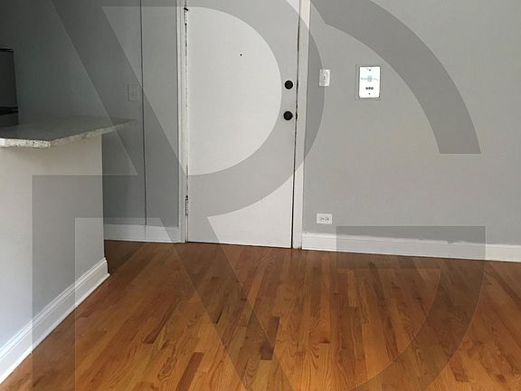 5th image of 4614 N Paulina St #X107