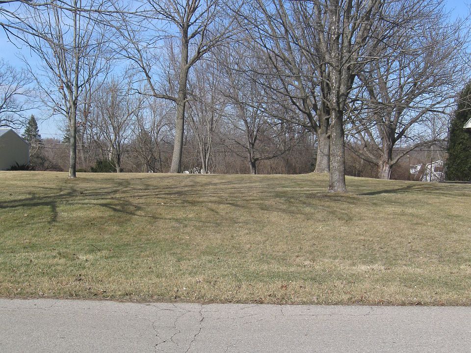2nd image of 2801 College Hill Ct. #Lot 26