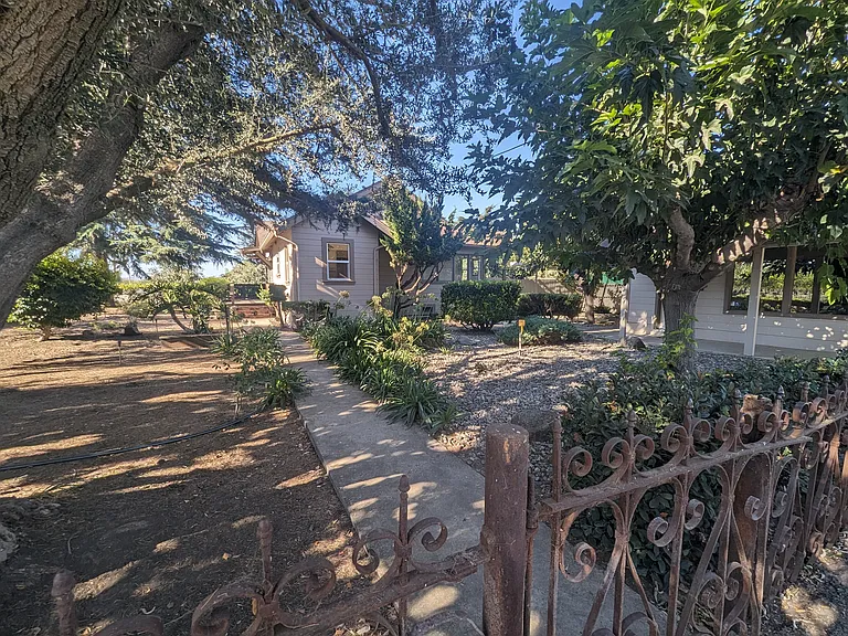 4153 Bolsa Rd #A — Photo 1