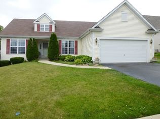 1360 Sycamore Ln, Montgomery, IL 60538