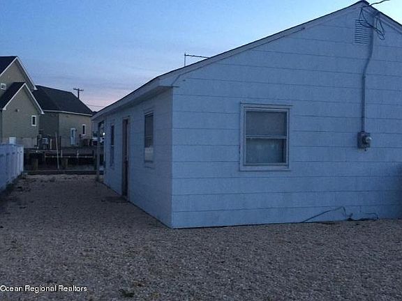 5th image of 246 Sandlewood Dr