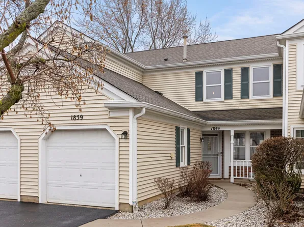 1859 Pebble Beach Cir #6, Elk Grove Village, IL 60007