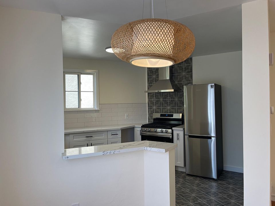 Dining area facing kitchen