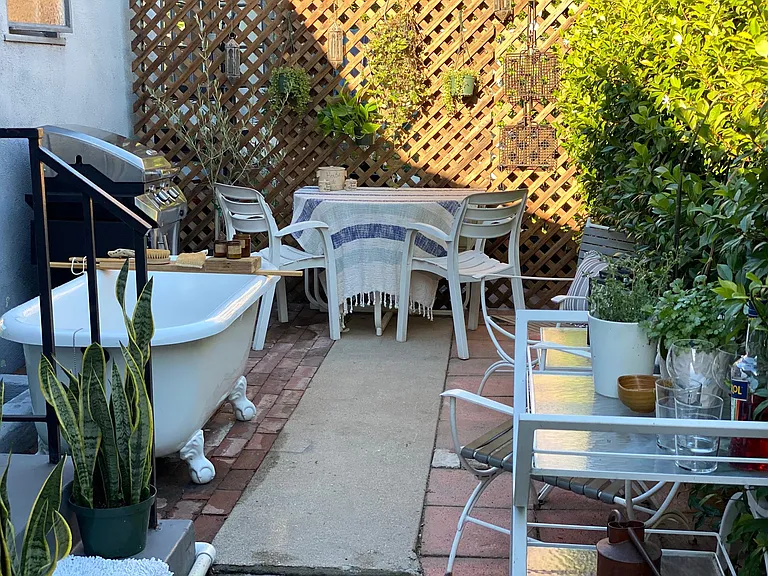 Private Outdoor Area with own Entrance