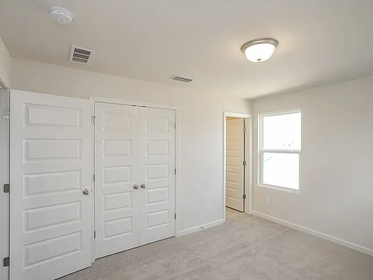 5401 Zinnia Ln E — Photo 22