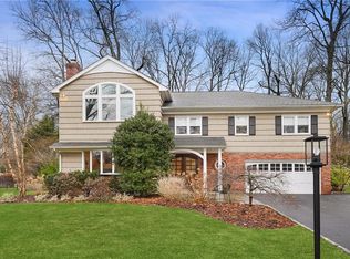 25 Meadowlark Rd, Rye Brook, NY 10573