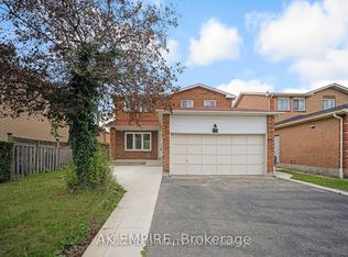 92 Whitehaven Dr, Brampton, ON L6Z2R8