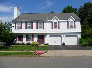 17 W Wynd Ter, Middletown, CT 06457
