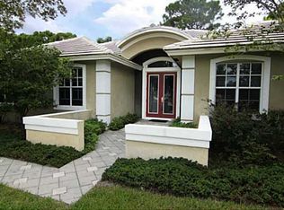 8305 SE Ketch Ct, Hobe Sound, FL 33455