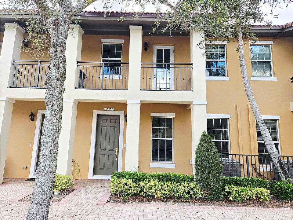 1st image of 1528 SW 147th Avenue #1527