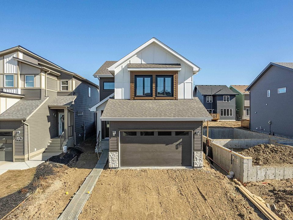1st image of 42 Riverhill Cres