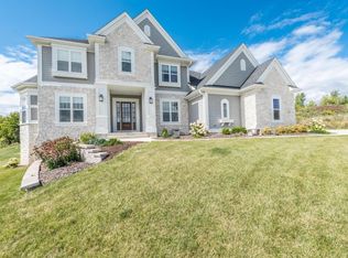 W262N6279 Saint Patricks Ct, Lisbon, WI 53089