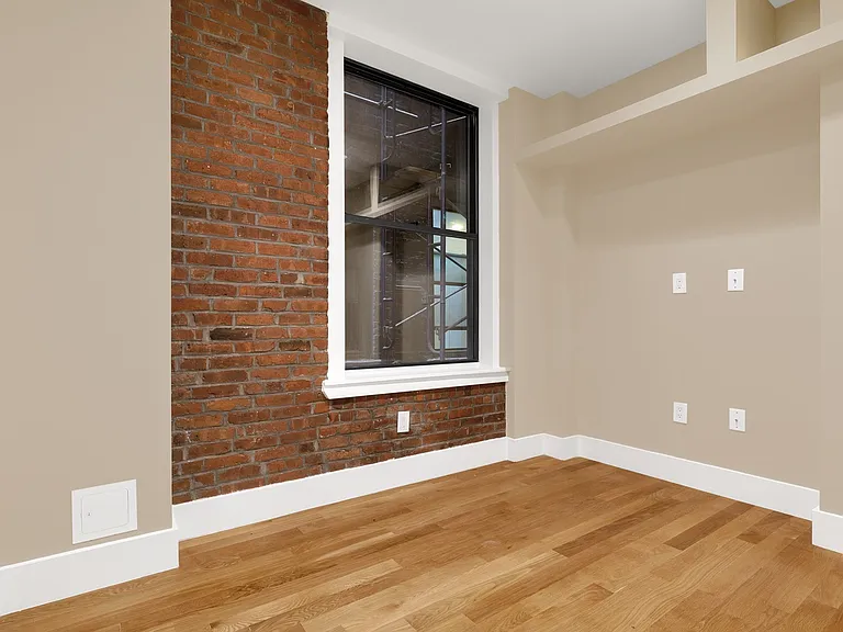 400 W 56th St #3B — Photo 3