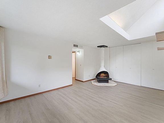 3rd image of 26 Arthur Ave SE APT 304