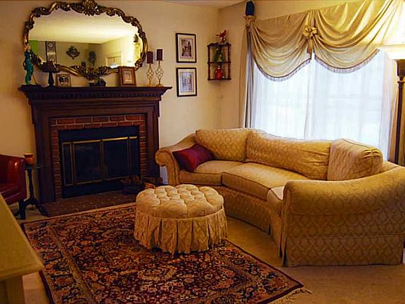 4th image of 28 Riverwoods Ct